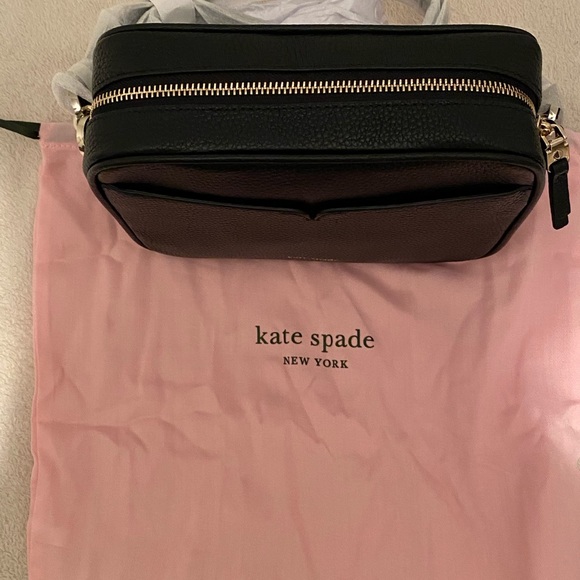 Kate spade black leather camera bag. New - Picture 9 of 16